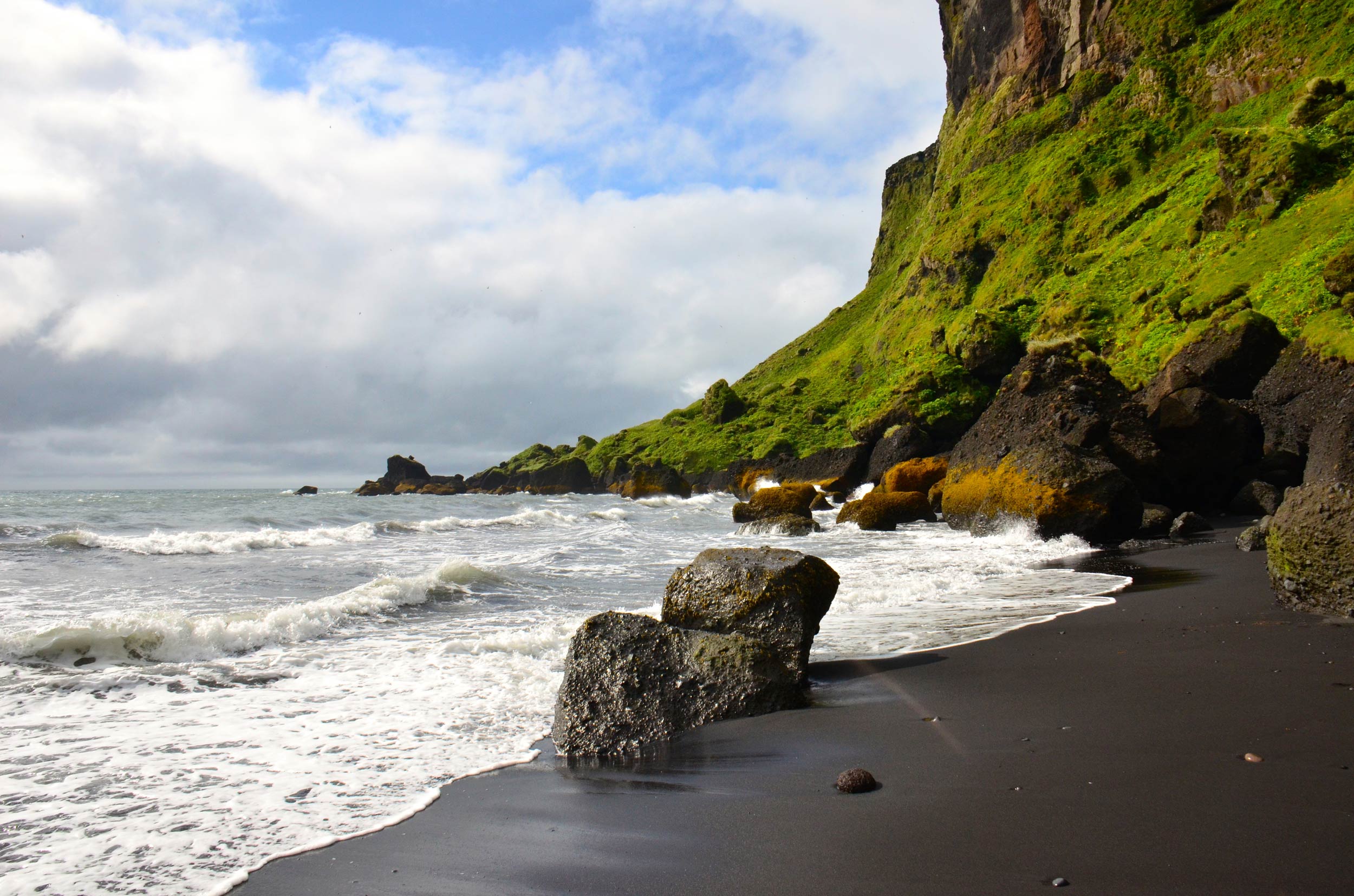 Schwarzer Sandstrand Island