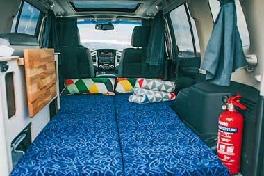 Bett im Allrad Camper Go! 