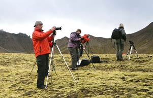 Hobby-Fotografen in Island bei einer Fotoreise beim Fotografieren.