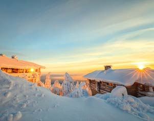 Blockhaus in den Winterferien in traumhafter Schneelandschaft in Finnland