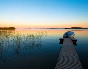 Abendstimmung am See in Finnland
