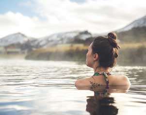 Baden in den heissen Quellen Islands ist sehr wohltuend.