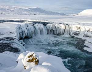 Godafoss in Island im Winter