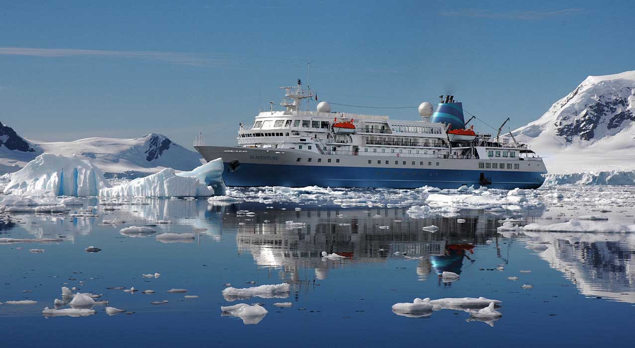 MS Seaventure im Eismeer