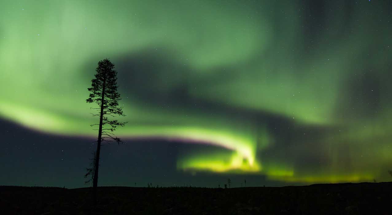 Nordlichter über Schwedisch Lappland - Logger's Lodge. 