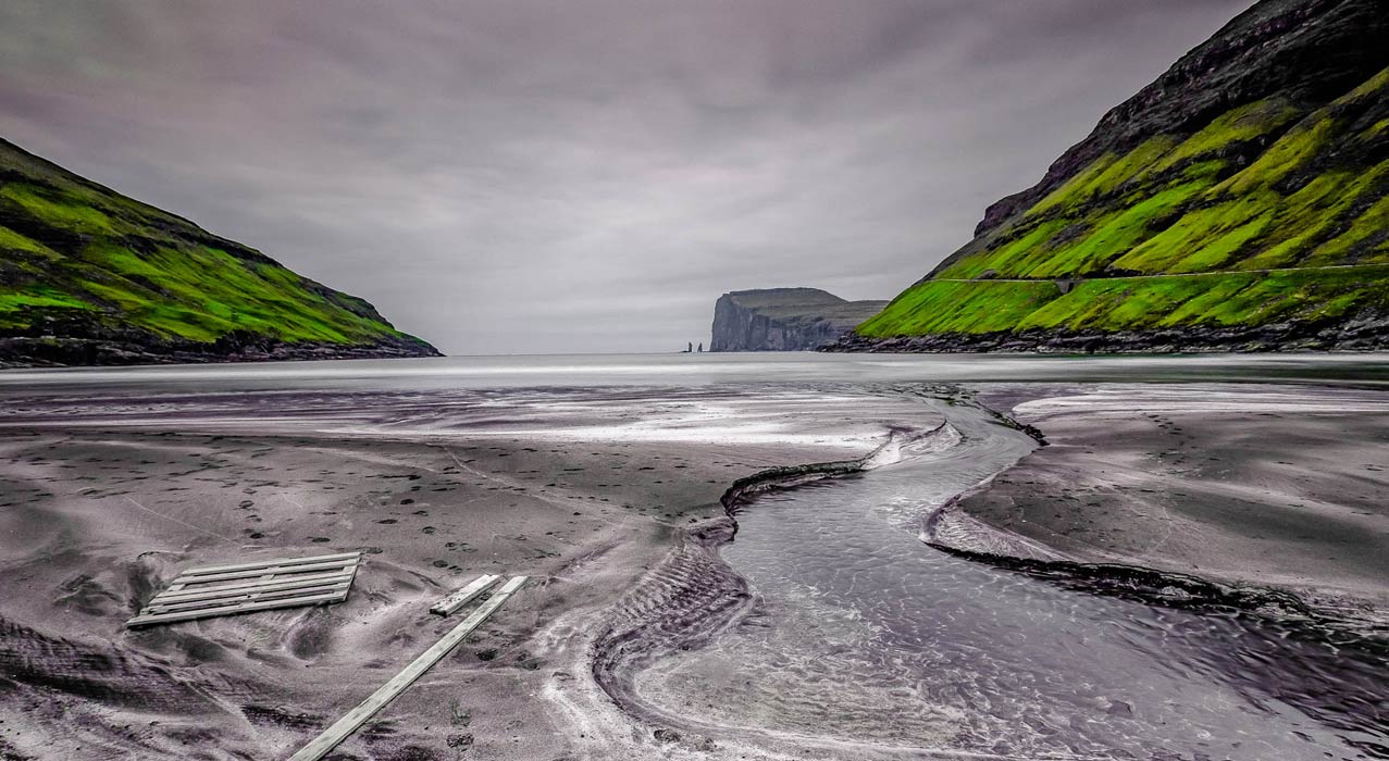 Strand auf den Färöer Inseln, der während der Fotoreise fotografiert wurde