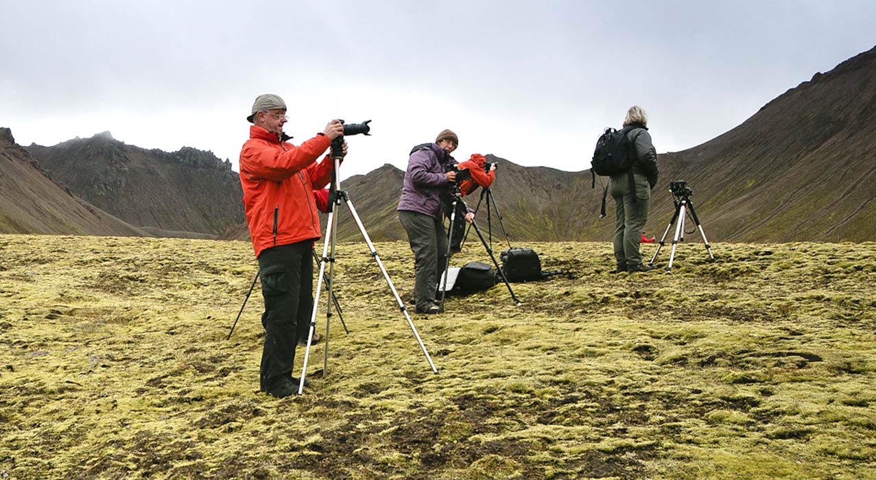 Fotografen beim Fotografieren in Island während einer Fotoreise