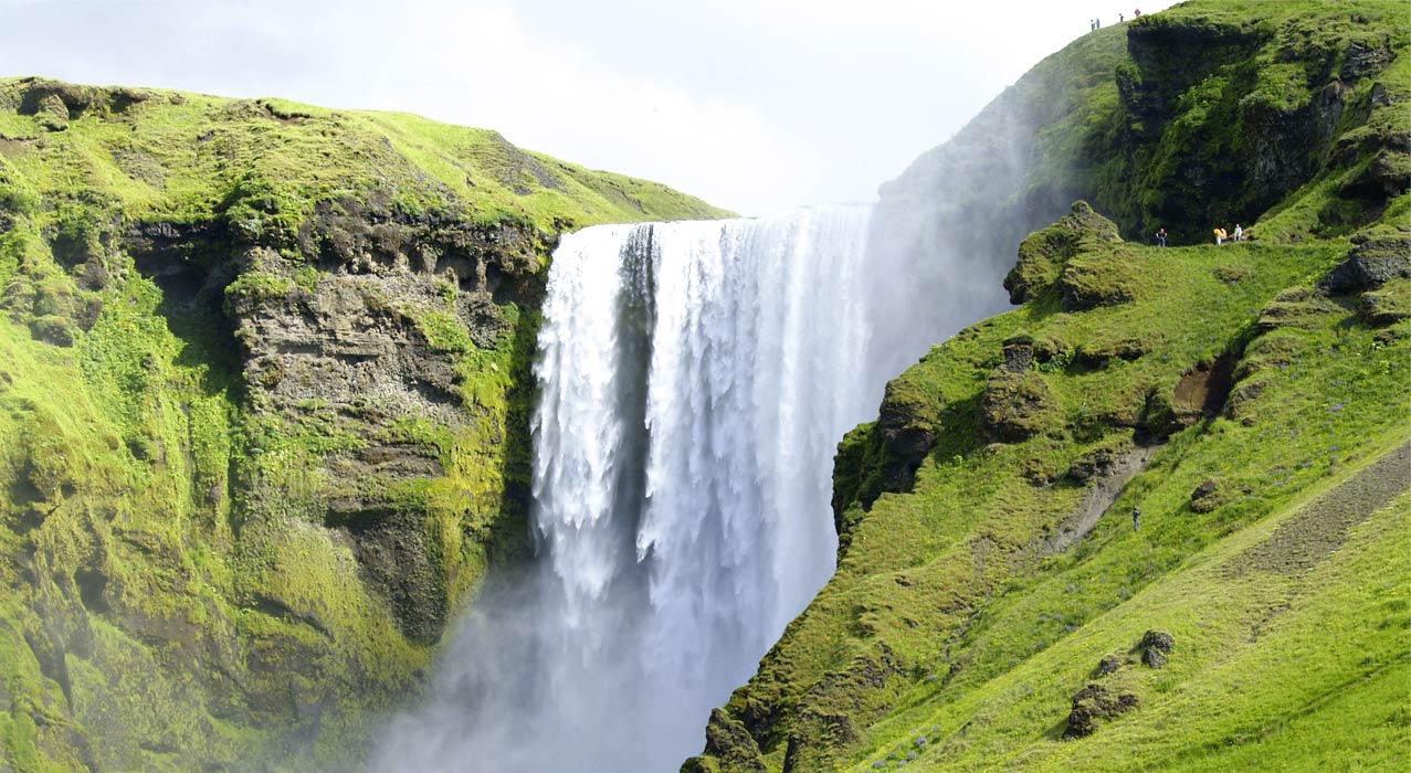 Wasserfall Skógafoss in Südisland.