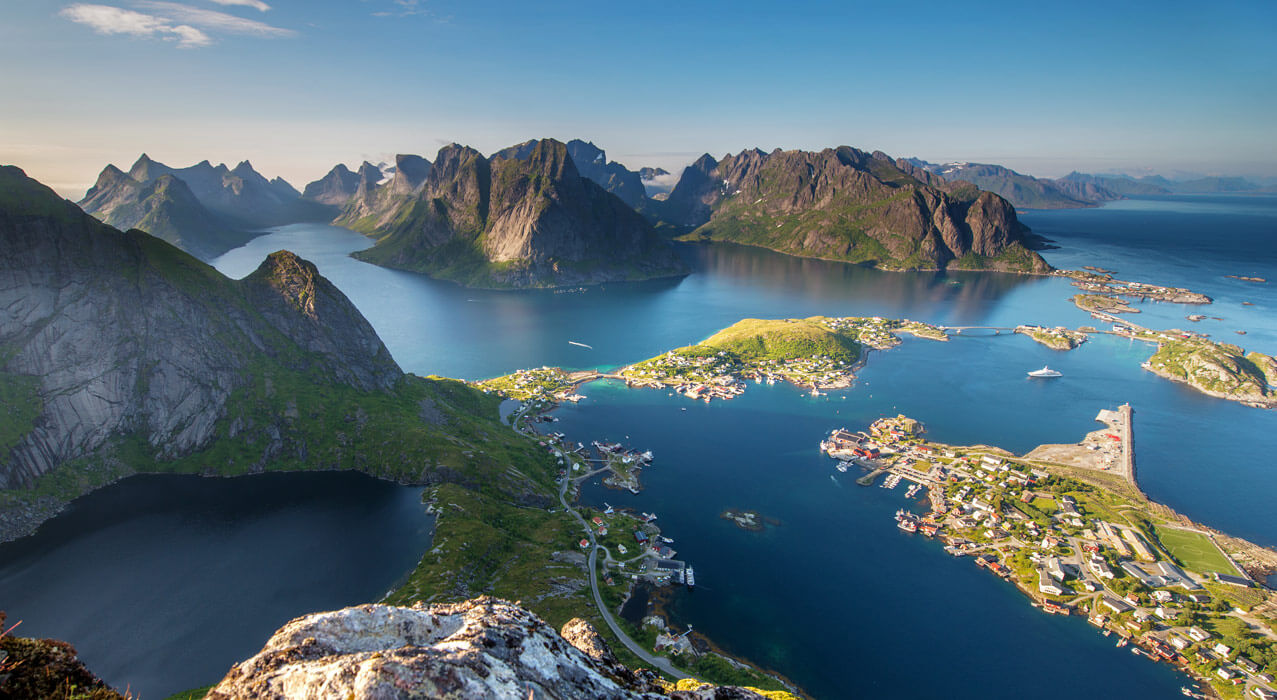 Sich auf den Ort Reinebringen auf den Lofoten in Norwegen